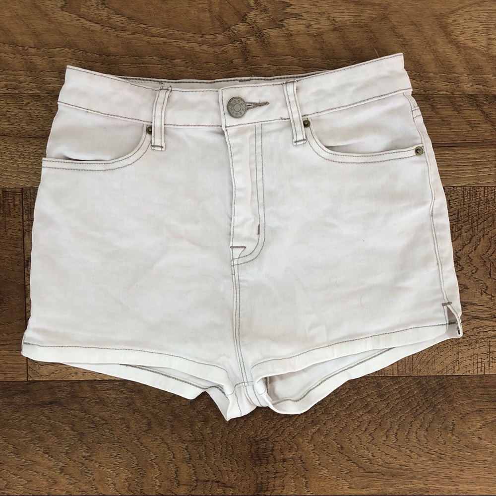UO High Waisted Short